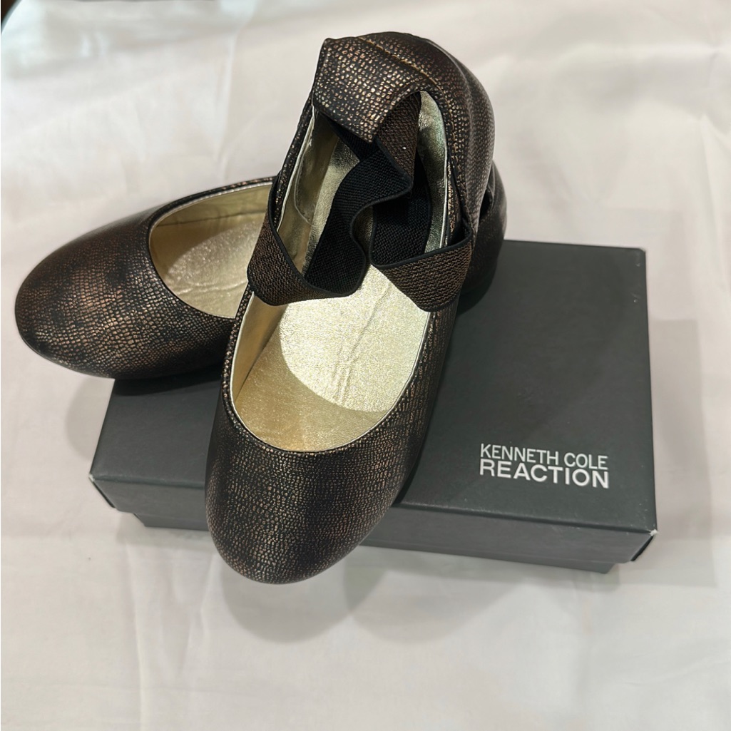 Kenneth Cole Reaction Girls Shoes Size 12 Brand New